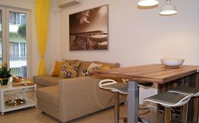 Sea-View Modern Apartment - 4 Guests - Kitchen